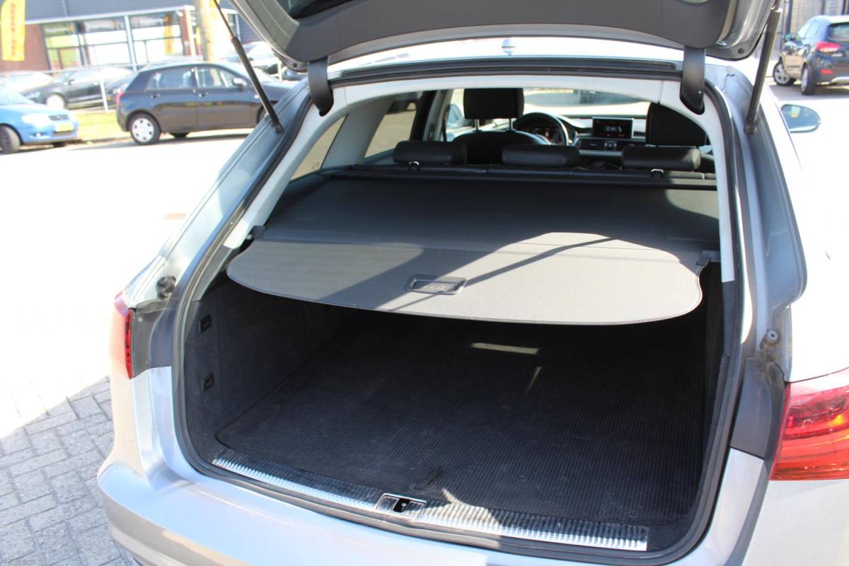 Audi A6 Audi A6 Avant 2.0 TDI ultra S Edition AUTOMAAT vol leder multimedia trekhaak parkeersensoren