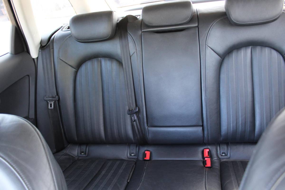 Audi A6 Audi A6 Avant 2.0 TDI ultra S Edition AUTOMAAT vol leder multimedia trekhaak parkeersensoren
