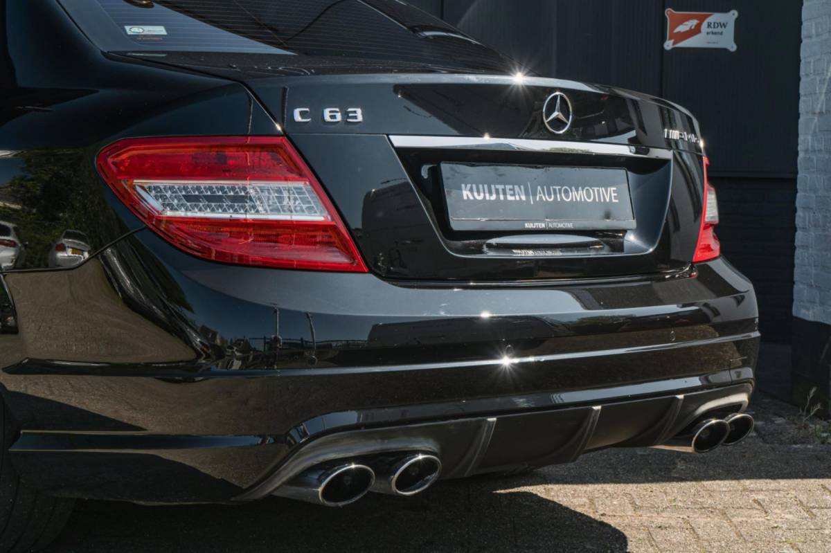 Mercedes-Benz C-Klasse Mercedes-Benz C-klasse AMG 63 / 107.000 km / TOPSTAAT !