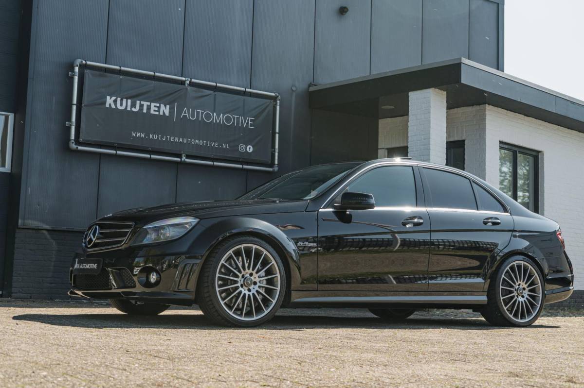 Mercedes-Benz C-Klasse Mercedes-Benz C-klasse AMG 63 / 107.000 km / TOPSTAAT !