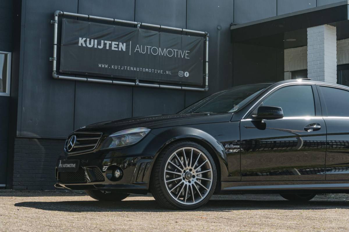 Mercedes-Benz C-Klasse Mercedes-Benz C-klasse AMG 63 / 107.000 km / TOPSTAAT !