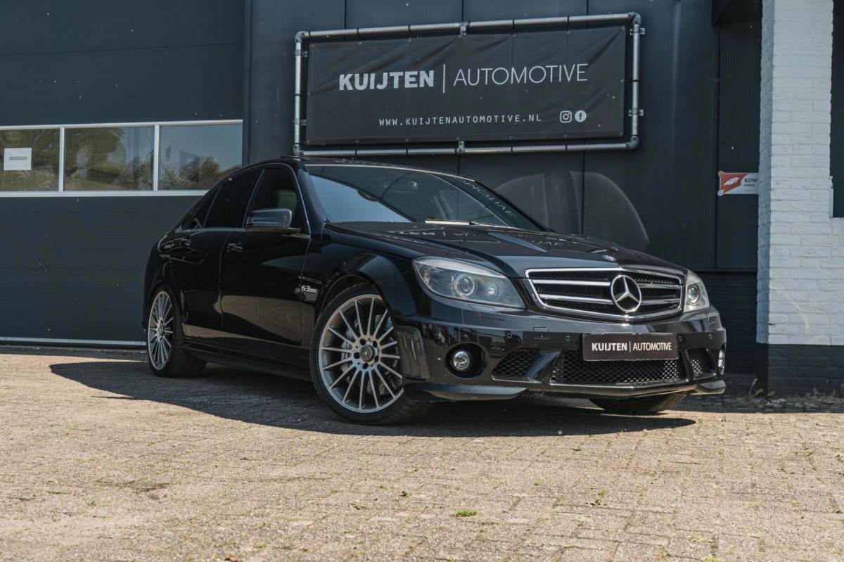 Mercedes-Benz C-Klasse Mercedes-Benz C-klasse AMG 63 / 107.000 km / TOPSTAAT !