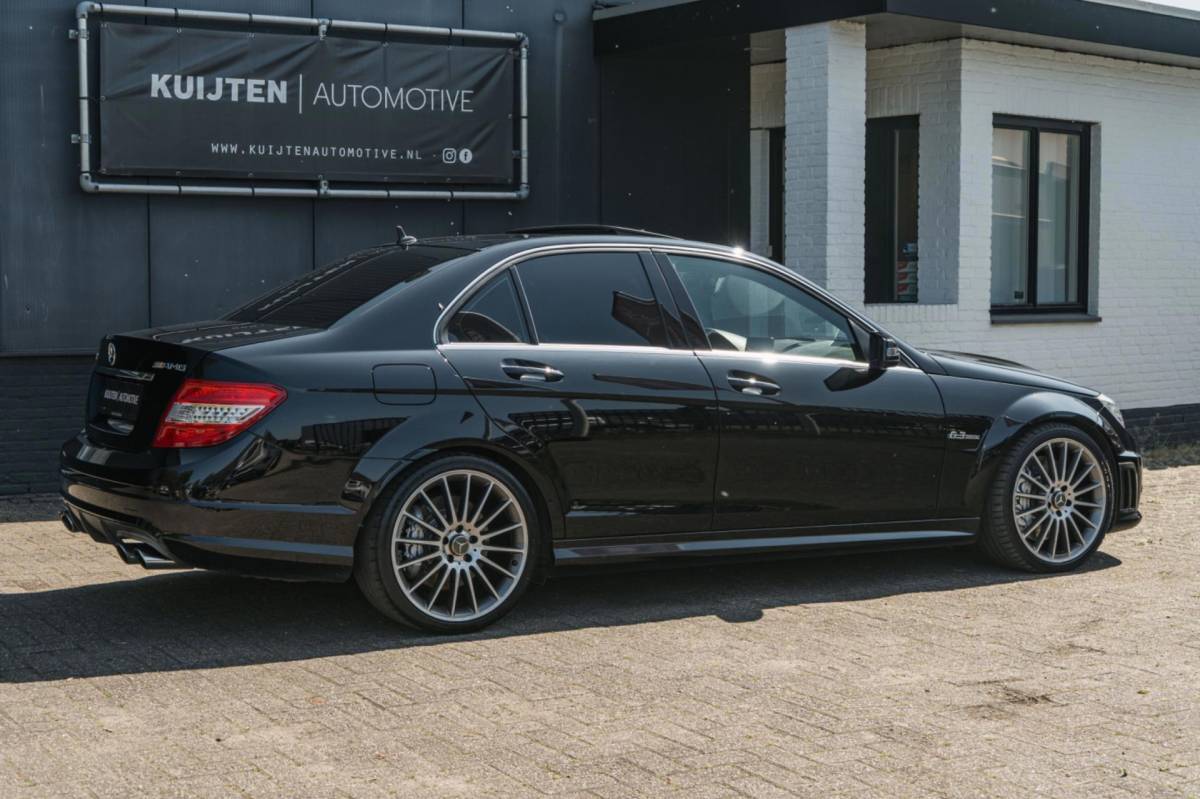 Mercedes-Benz C-Klasse Mercedes-Benz C-klasse AMG 63 / 107.000 km / TOPSTAAT !