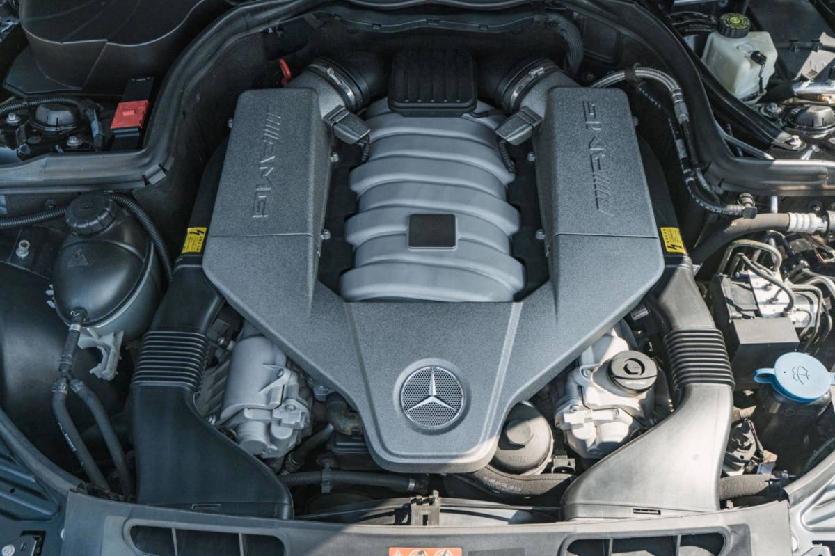 Mercedes-Benz C-Klasse Mercedes-Benz C-klasse AMG 63 / 107.000 km / TOPSTAAT !
