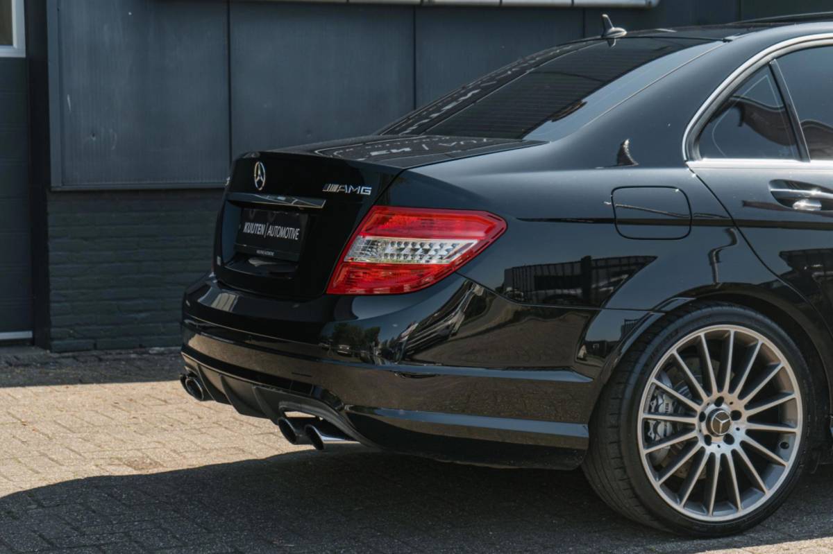Mercedes-Benz C-Klasse Mercedes-Benz C-klasse AMG 63 / 107.000 km / TOPSTAAT !