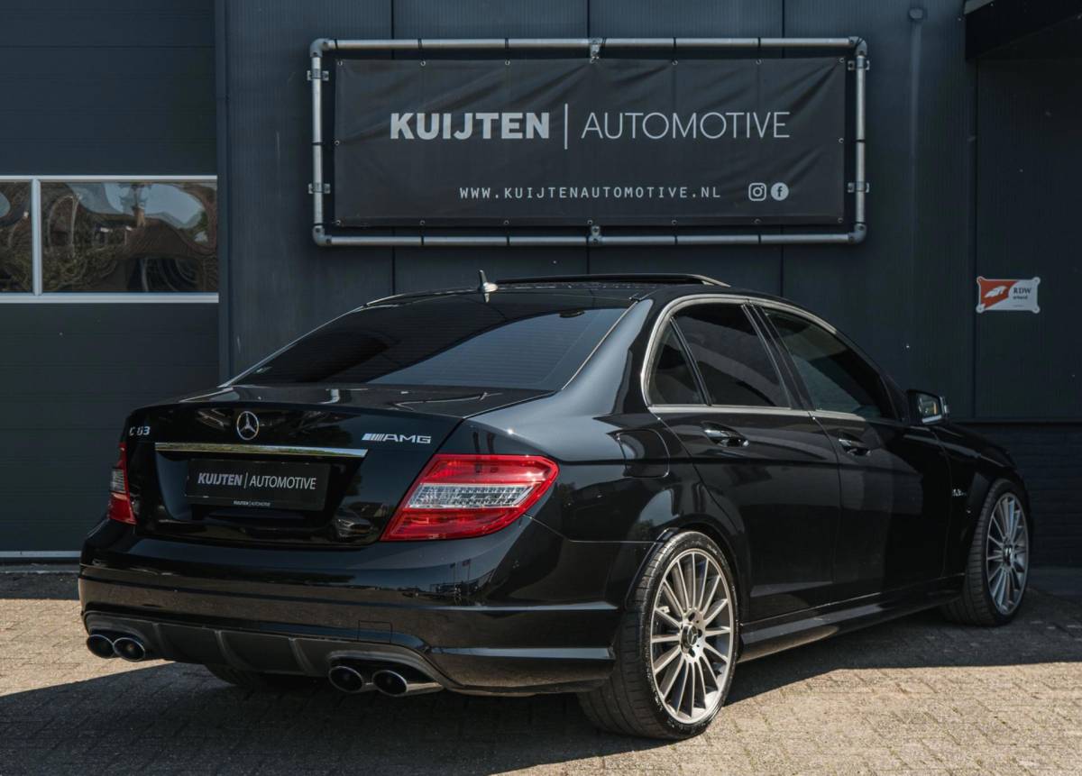 Mercedes-Benz C-Klasse Mercedes-Benz C-klasse AMG 63 / 107.000 km / TOPSTAAT !