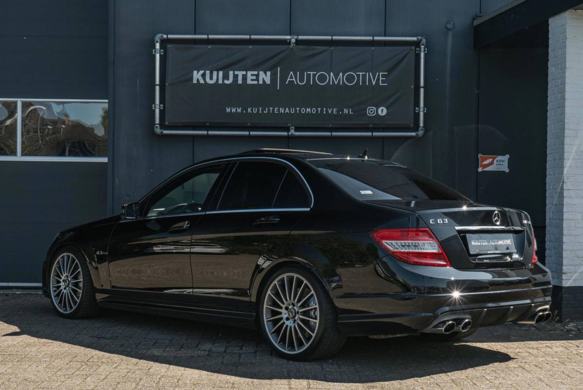 Mercedes-Benz C-Klasse Mercedes-Benz C-klasse AMG 63 / 107.000 km / TOPSTAAT !