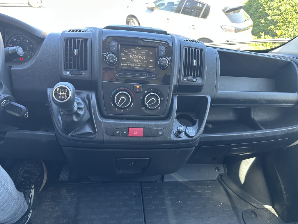 Peugeot Boxer Peugeot Boxer 335 L2H2 Premium 140 PK | 3 Zits | Camera