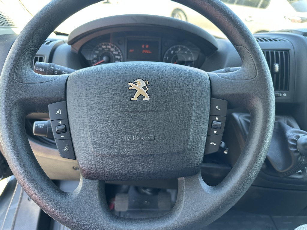 Peugeot Boxer Peugeot Boxer 335 L2H2 Premium 140 PK | 3 Zits | Camera