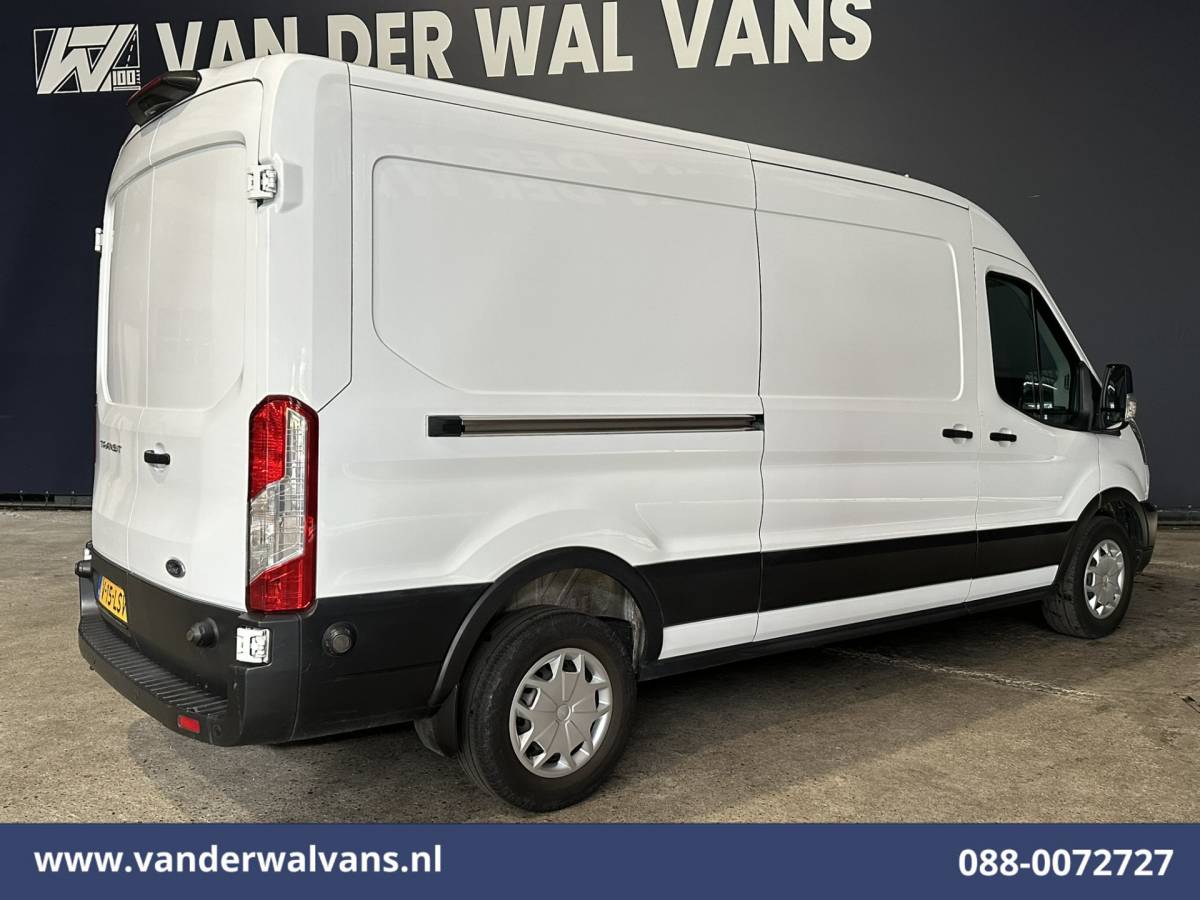 Ford Transit Ford Transit 2.0 TDCI 131pk L3H2 Euro6 Airco | Camera | Navigatie | Apple Carplay | Stoelverwarming Cruisecontrol, Android auto, Verwarmde voorruit, Parkeersensoren, Bijrijdersbank, 2500kg trekvermogen