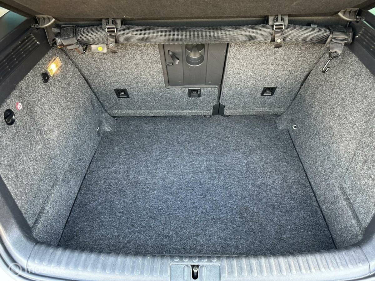 Volkswagen Tiguan Volkswagen Tiguan 1.4 TSI Sport&Style CLIMA*PDC*HAAK*1600KG