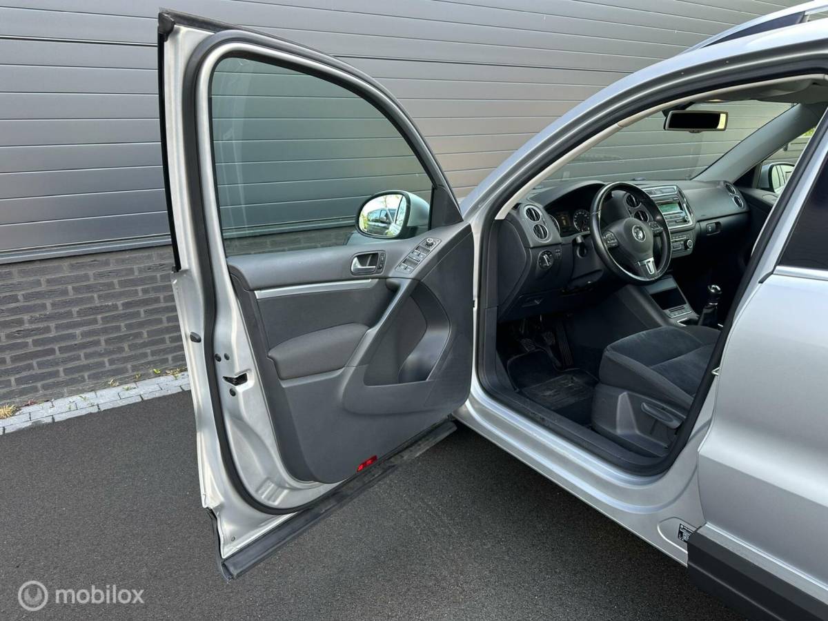 Volkswagen Tiguan Volkswagen Tiguan 1.4 TSI Sport&Style CLIMA*PDC*HAAK*1600KG