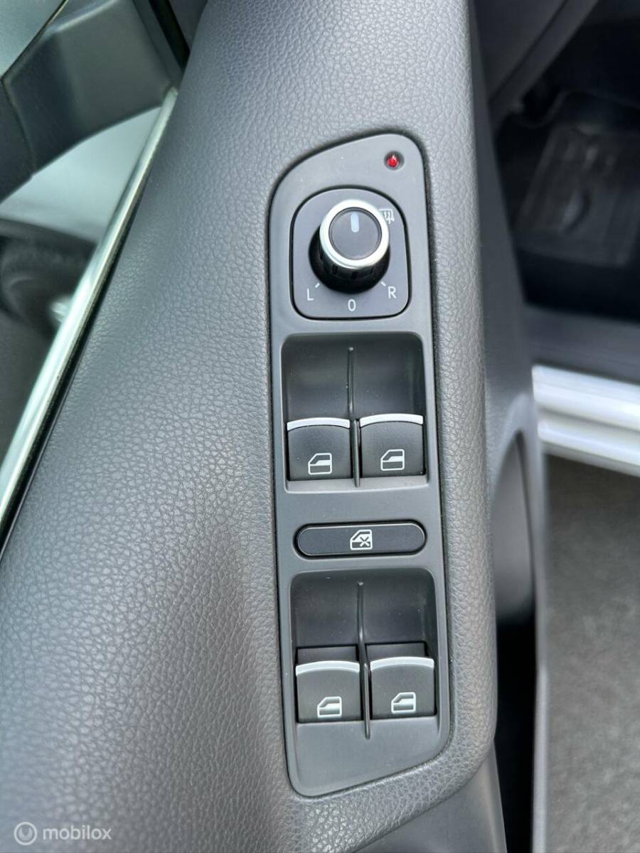 Volkswagen Tiguan Volkswagen Tiguan 1.4 TSI Sport&Style CLIMA*PDC*HAAK*1600KG