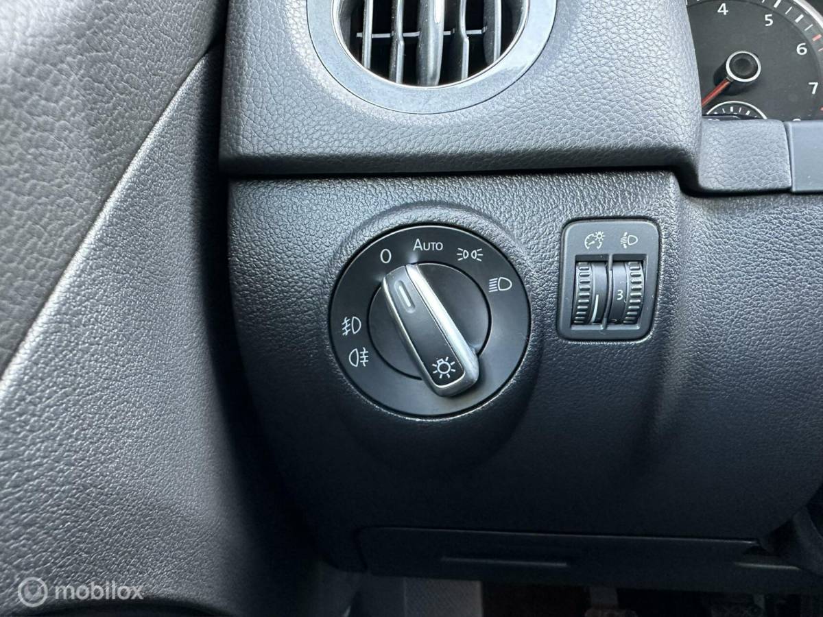 Volkswagen Tiguan Volkswagen Tiguan 1.4 TSI Sport&Style CLIMA*PDC*HAAK*1600KG