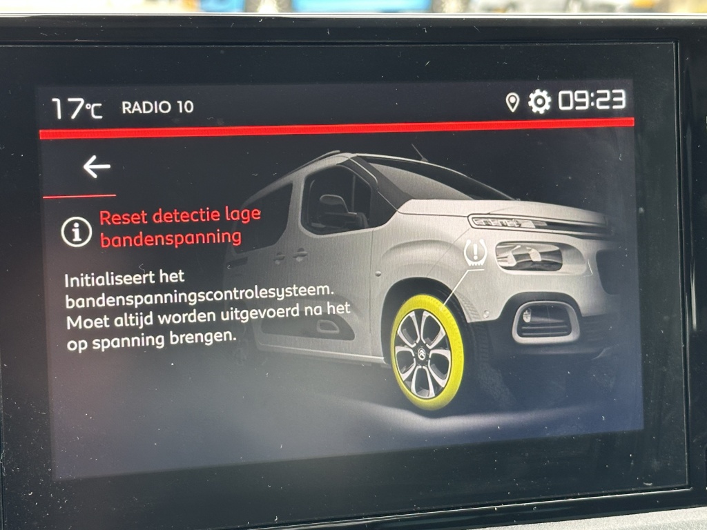 Citroën Berlingo Citroen Berlingo 1.2 Shine | Rijklaarprijs | Nieuwe distributieriem |