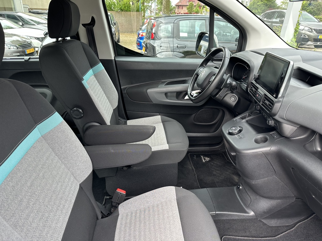 Citroën Berlingo Citroen Berlingo 1.2 Shine | Rijklaarprijs | Nieuwe distributieriem |