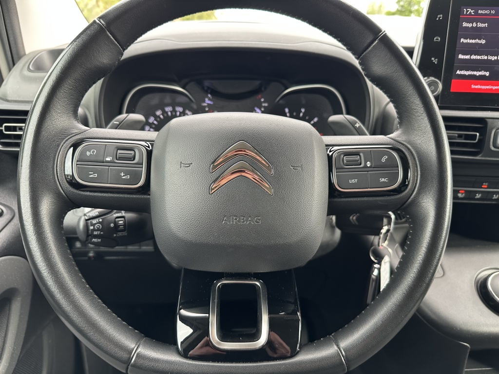 Citroën Berlingo Citroen Berlingo 1.2 Shine | Rijklaarprijs | Nieuwe distributieriem |