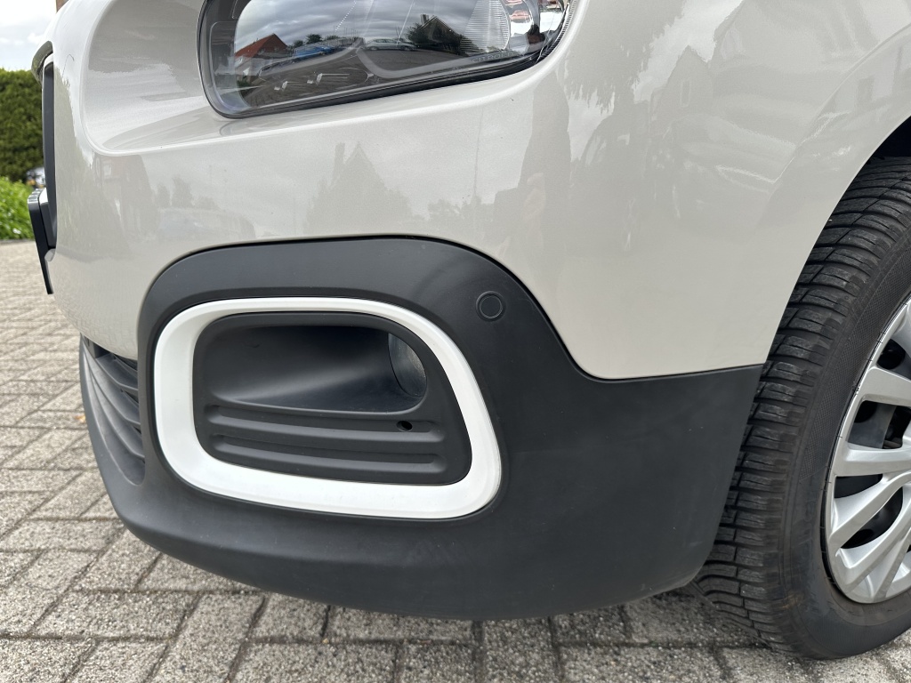 Citroën Berlingo Citroen Berlingo 1.2 Shine | Rijklaarprijs | Nieuwe distributieriem |