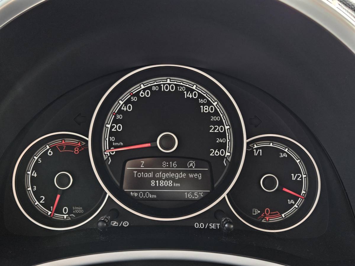 Volkswagen Beetle Volkswagen Beetle Cabriolet 1.2 TSI Exclusive Series /Apple Carplay/Cruise Contr./Climate Contr./Parkeersens.V+A+Cam/Stoelverw./Lendesteun/LMV/(MET GARANTIE*)