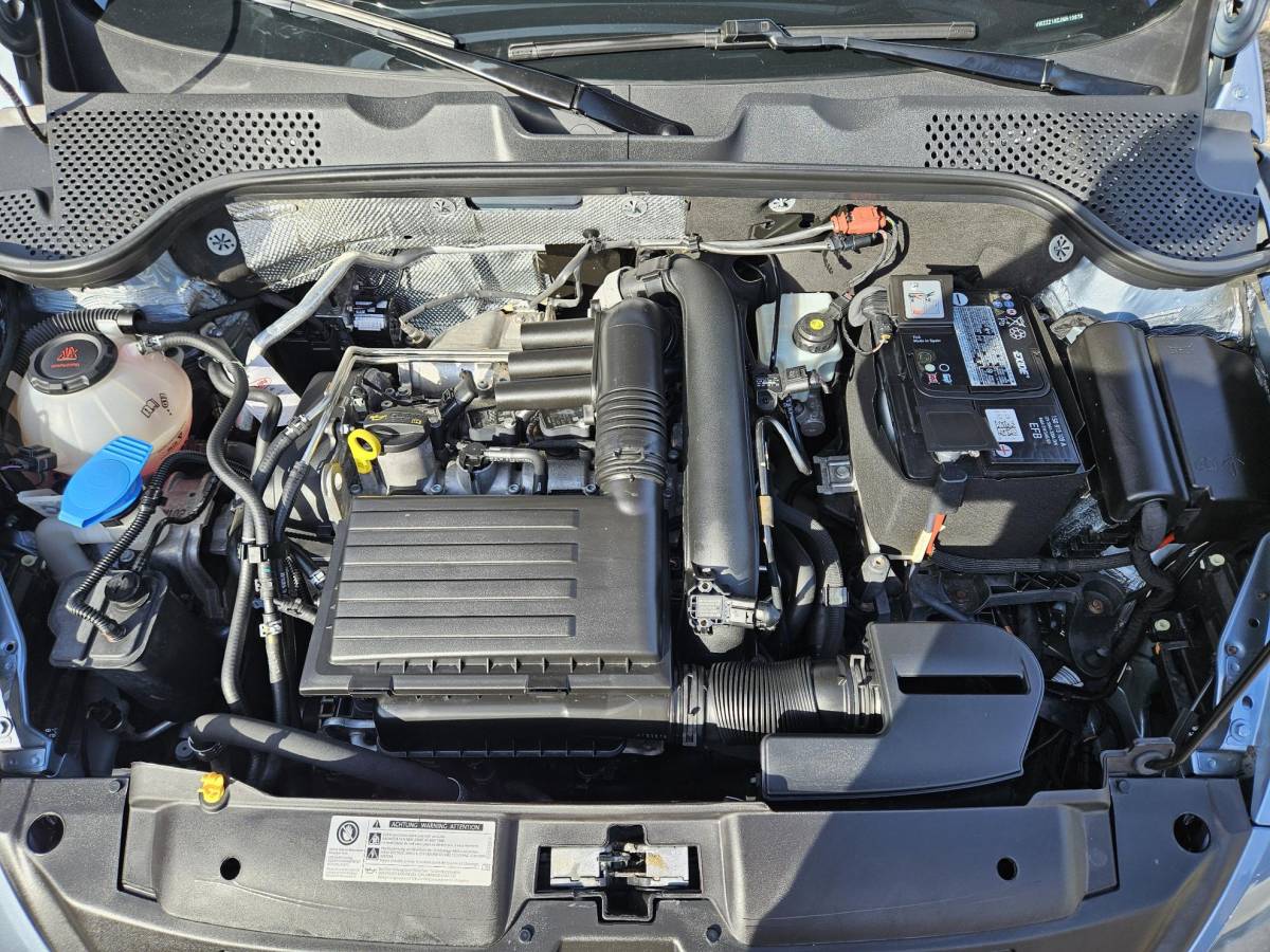 Volkswagen Beetle Volkswagen Beetle Cabriolet 1.2 TSI Exclusive Series /Apple Carplay/Cruise Contr./Climate Contr./Parkeersens.V+A+Cam/Stoelverw./Lendesteun/LMV/(MET GARANTIE*)