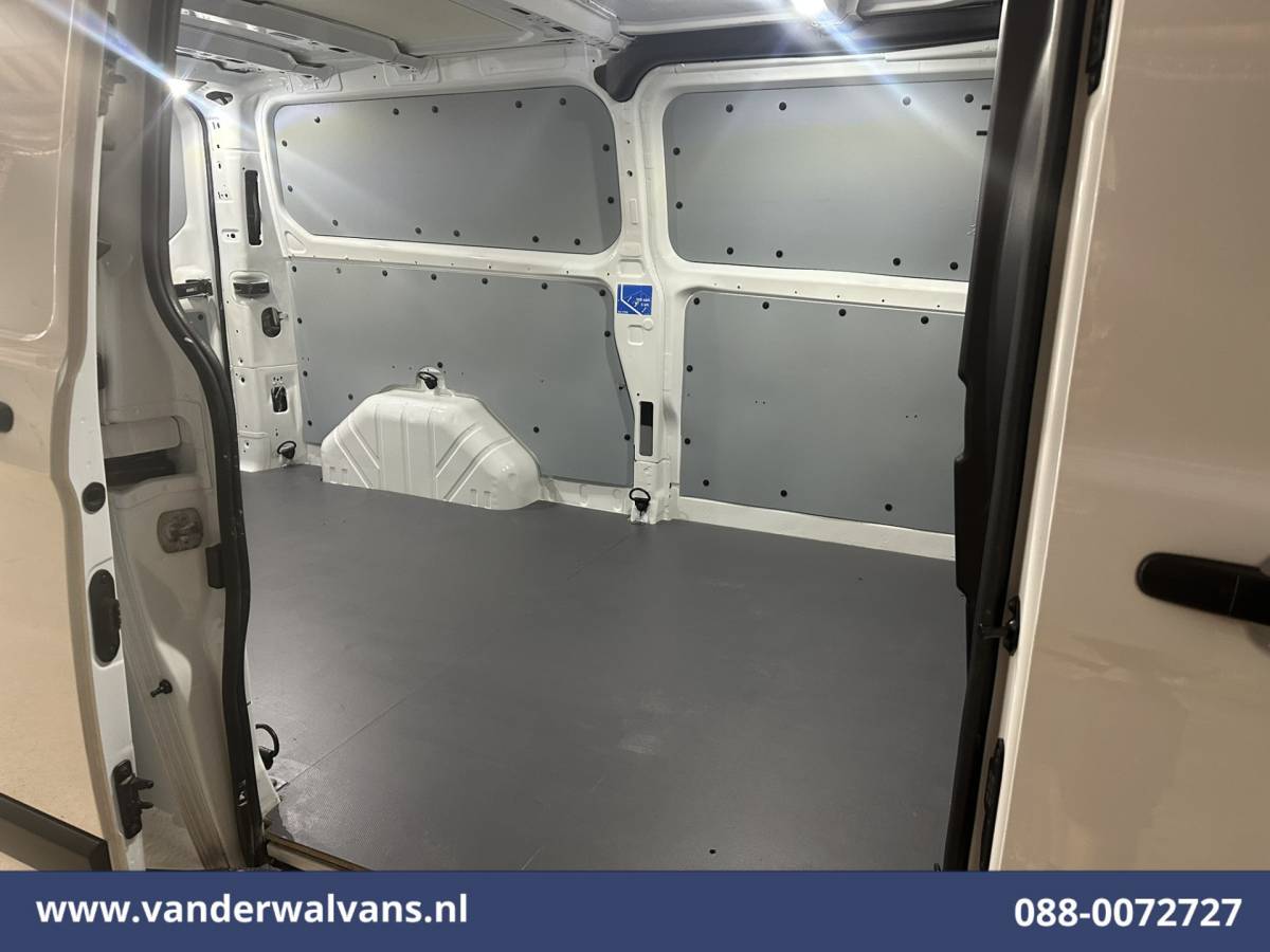 Ford Transit Custom Ford Transit Custom 2.0 TDCI L2H1 Euro6  Airco | Navigatie | Apple Carplay | Cruisecontrol | Stoelverwarming LED, parkeersensoren, android auto, verwarmde voorruit, bijrijdersbank