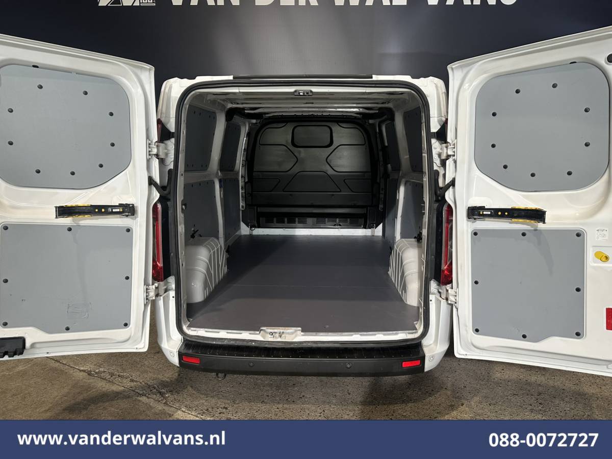 Ford Transit Custom Ford Transit Custom 2.0 TDCI L2H1 Euro6  Airco | Navigatie | Apple Carplay | Cruisecontrol | Stoelverwarming LED, parkeersensoren, android auto, verwarmde voorruit, bijrijdersbank
