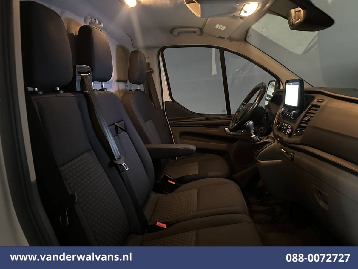 Ford Transit Custom Ford Transit Custom 2.0 TDCI L2H1 Euro6  Airco | Navigatie | Apple Carplay | Cruisecontrol | Stoelverwarming LED, parkeersensoren, android auto, verwarmde voorruit, bijrijdersbank