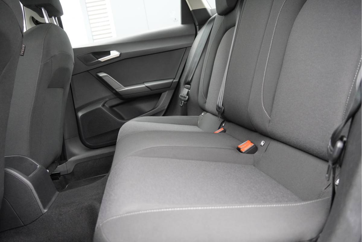 SEAT Leon SEAT Leon Sportstourer 1.0 TSI Reference BJ2021 Lmv 16″ | Led | Pdc | Navi | App-Connect | Climate control | Cruise control | Getint glas