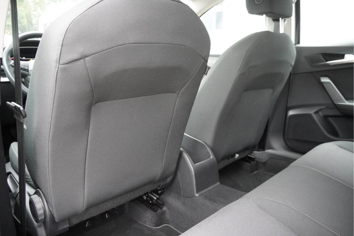 SEAT Leon SEAT Leon Sportstourer 1.0 TSI Reference BJ2021 Lmv 16″ | Led | Pdc | Navi | App-Connect | Climate control | Cruise control | Getint glas