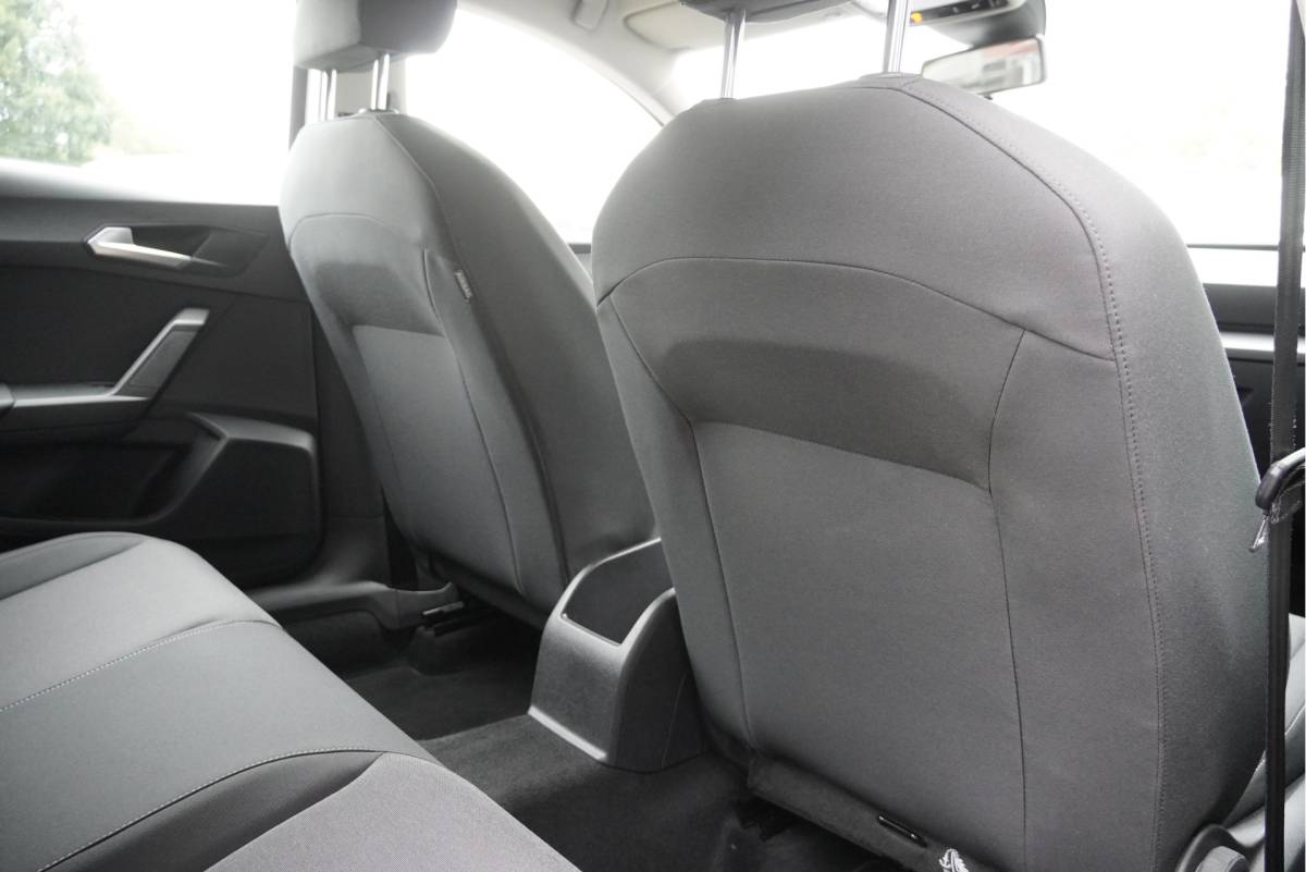 SEAT Leon SEAT Leon Sportstourer 1.0 TSI Reference BJ2021 Lmv 16″ | Led | Pdc | Navi | App-Connect | Climate control | Cruise control | Getint glas
