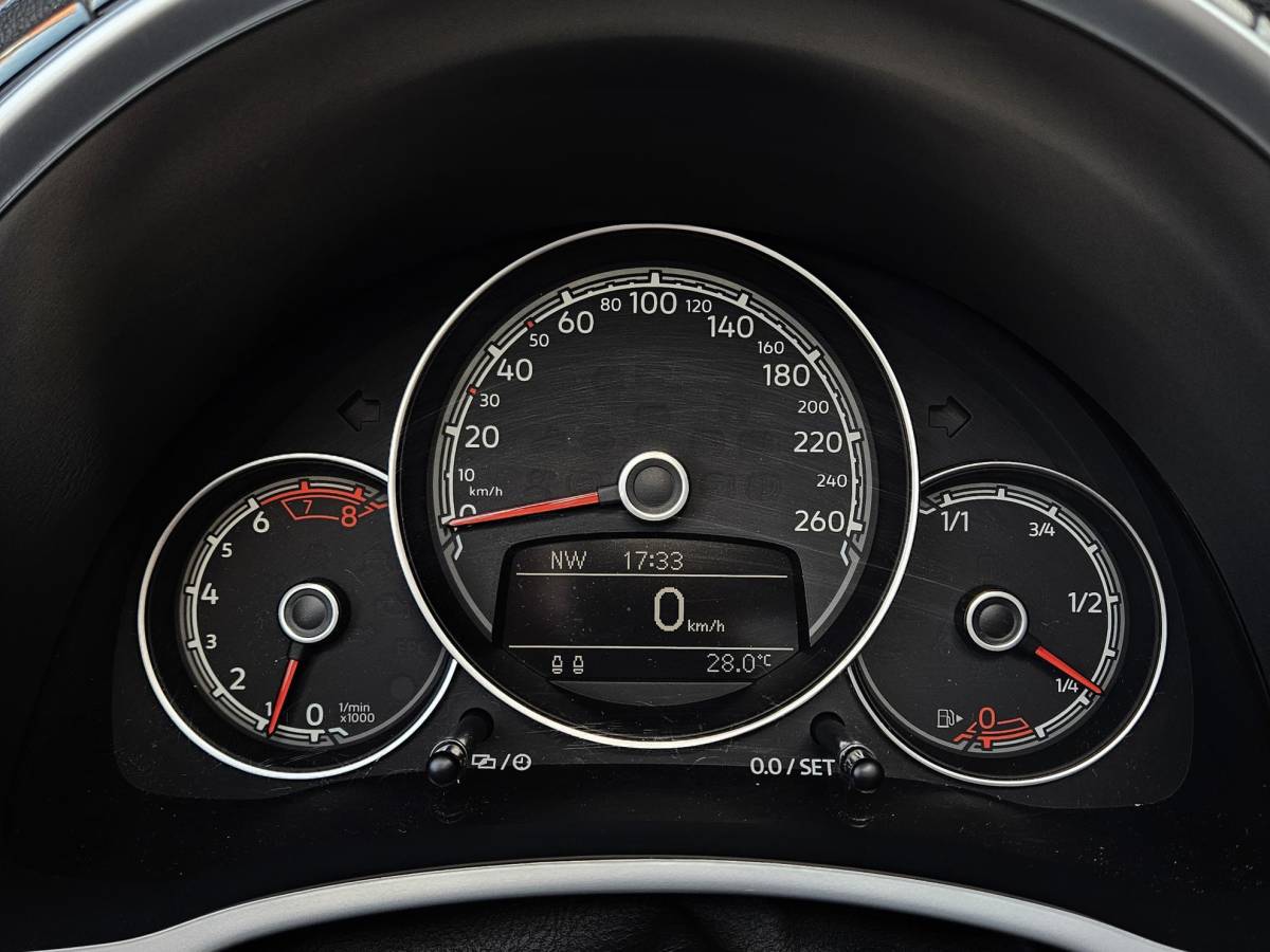 Volkswagen Beetle Volkswagen Beetle Cabriolet 1.2 TSI Exclusive Series /Apple Carplay/Cruise Contr./Climate Contr./Stoelverw./Parkeersens.V+A+Cam/Navi/(MET GARANTIE*)