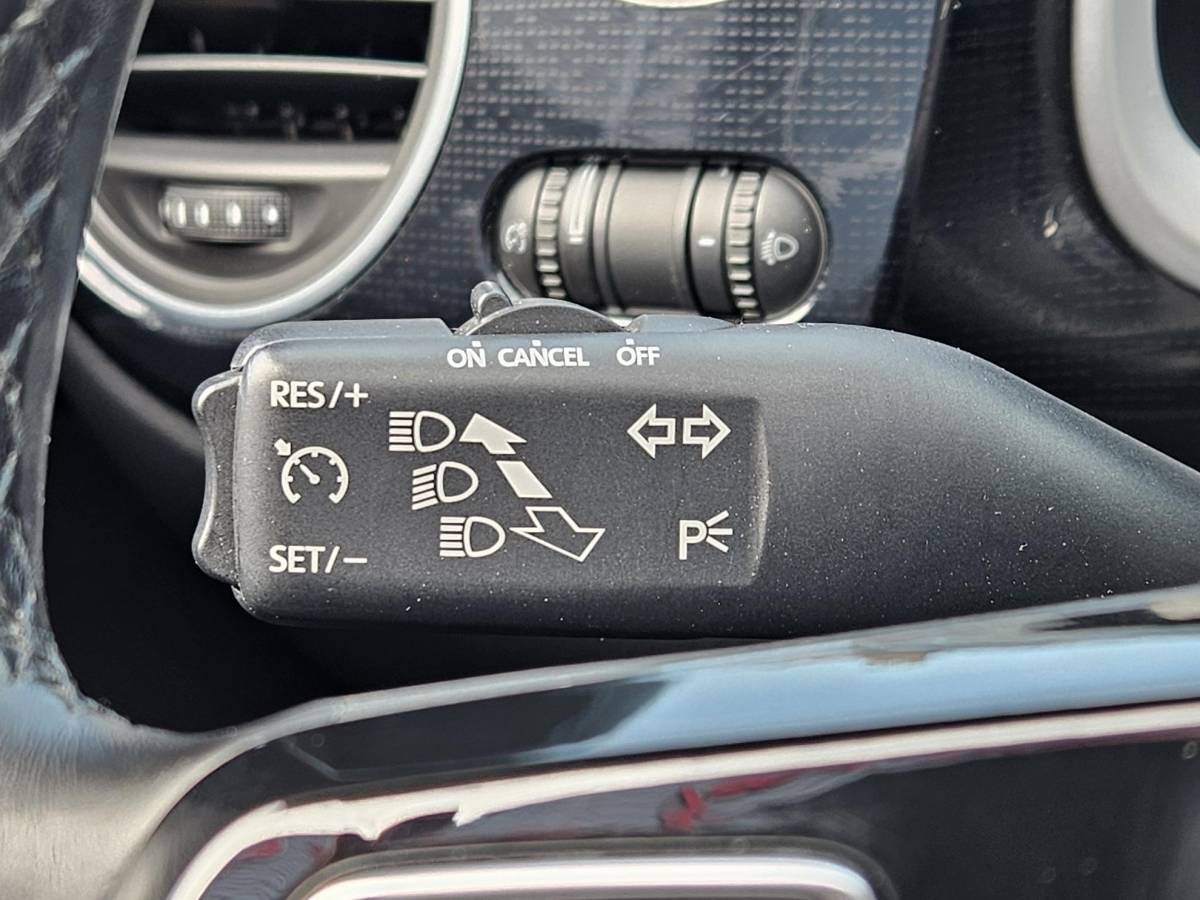 Volkswagen Beetle Volkswagen Beetle Cabriolet 1.2 TSI Exclusive Series /Apple Carplay/Cruise Contr./Climate Contr./Stoelverw./Parkeersens.V+A+Cam/Navi/(MET GARANTIE*)