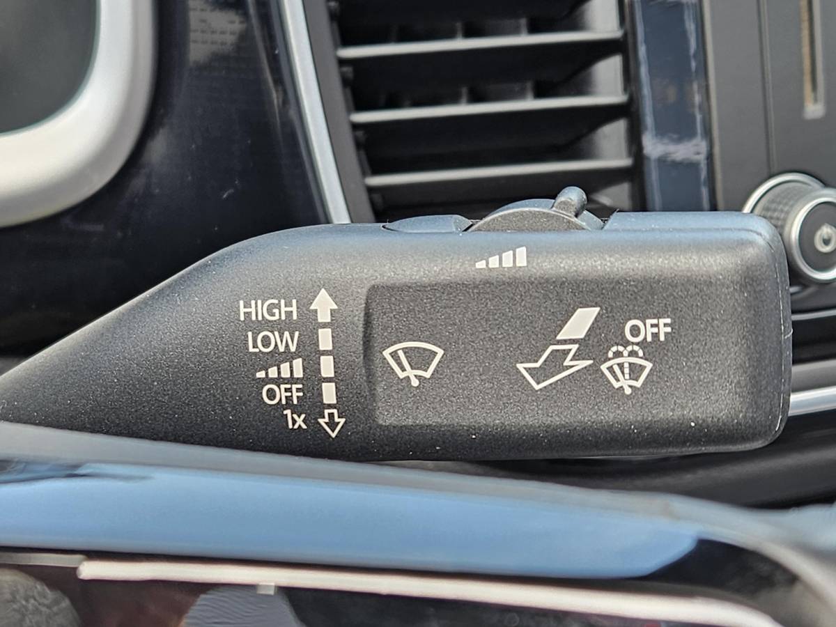 Volkswagen Beetle Volkswagen Beetle Cabriolet 1.2 TSI Exclusive Series /Apple Carplay/Cruise Contr./Climate Contr./Stoelverw./Parkeersens.V+A+Cam/Navi/(MET GARANTIE*)