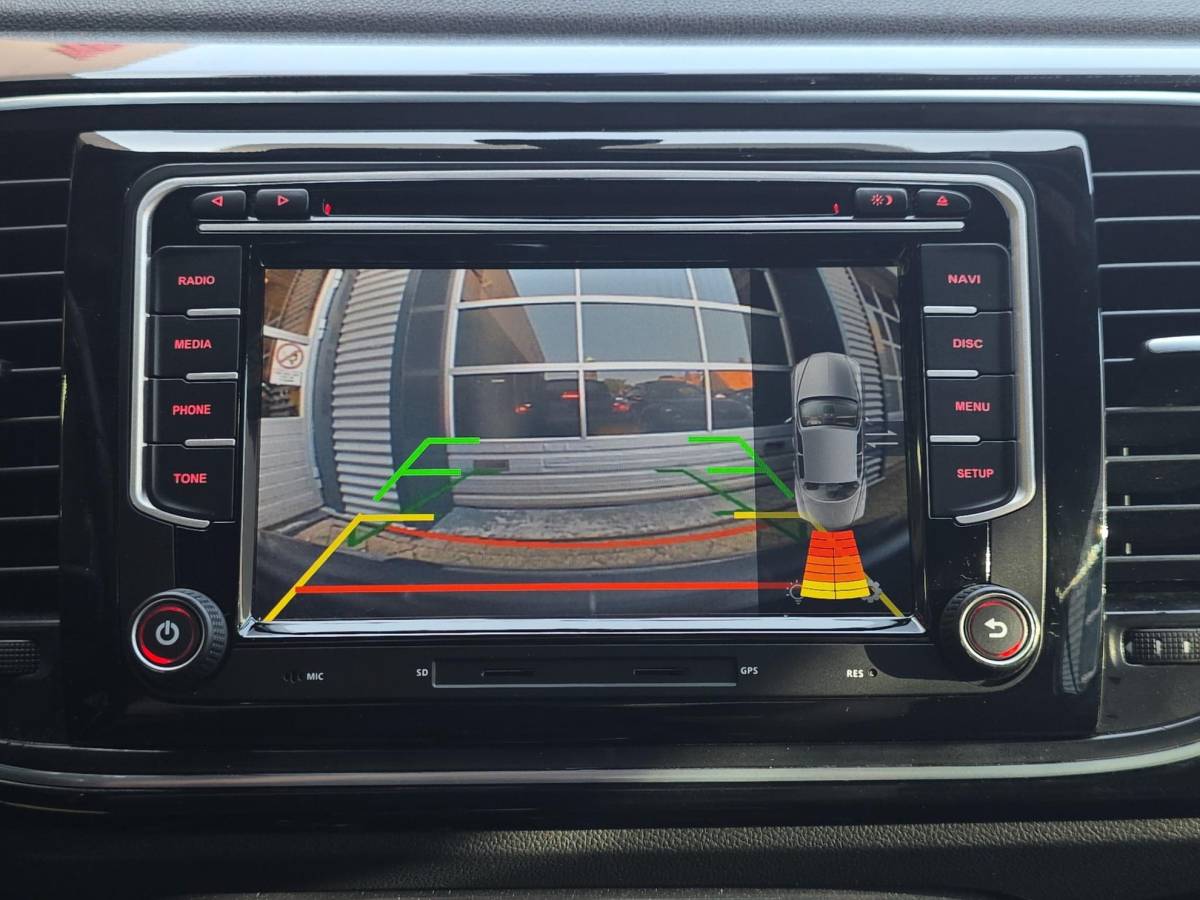 Volkswagen Beetle Volkswagen Beetle Cabriolet 1.2 TSI Exclusive Series /Apple Carplay/Cruise Contr./Climate Contr./Stoelverw./Parkeersens.V+A+Cam/Navi/(MET GARANTIE*)