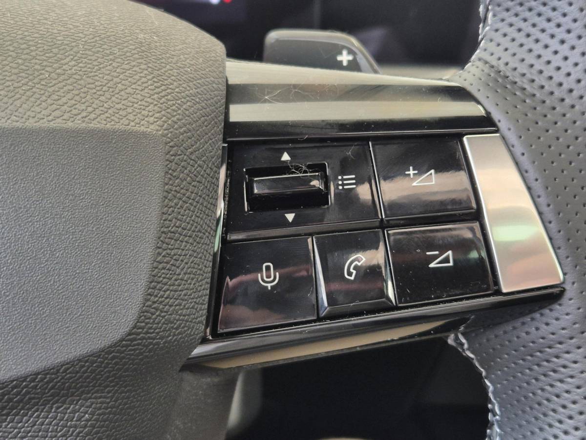 Opel Astra Opel Astra 1.2 Turbo Hybrid Ultimate Automaat | Head-up Display | Panoramisch Schuif/Kanteldak | Navigatie | Keyless Entry | AGR Comfortstoelen |