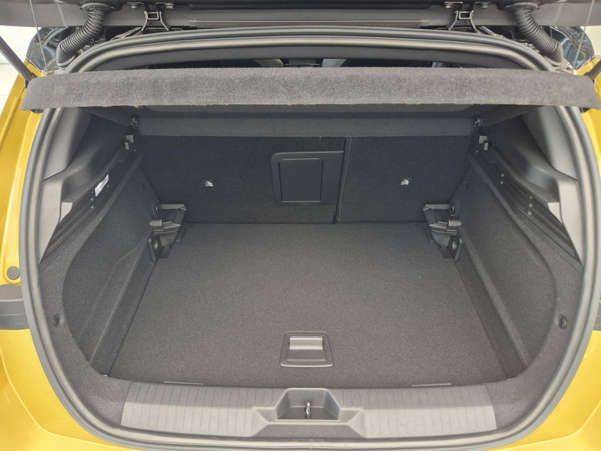 Opel Astra Opel Astra 1.2 Turbo Hybrid Ultimate Automaat | Head-up Display | Panoramisch Schuif/Kanteldak | Navigatie | Keyless Entry | AGR Comfortstoelen |