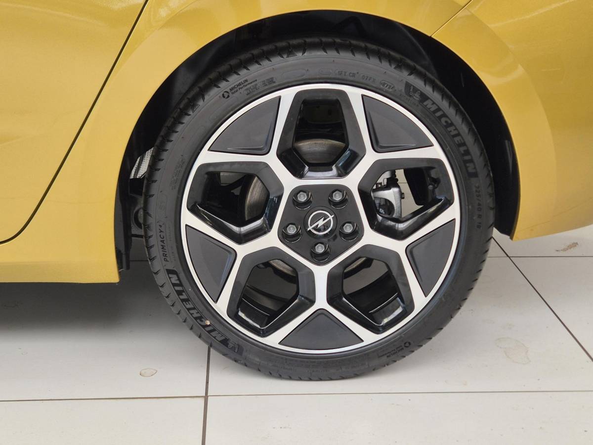 Opel Astra Opel Astra 1.2 Turbo Hybrid Ultimate Automaat | Head-up Display | Panoramisch Schuif/Kanteldak | Navigatie | Keyless Entry | AGR Comfortstoelen |