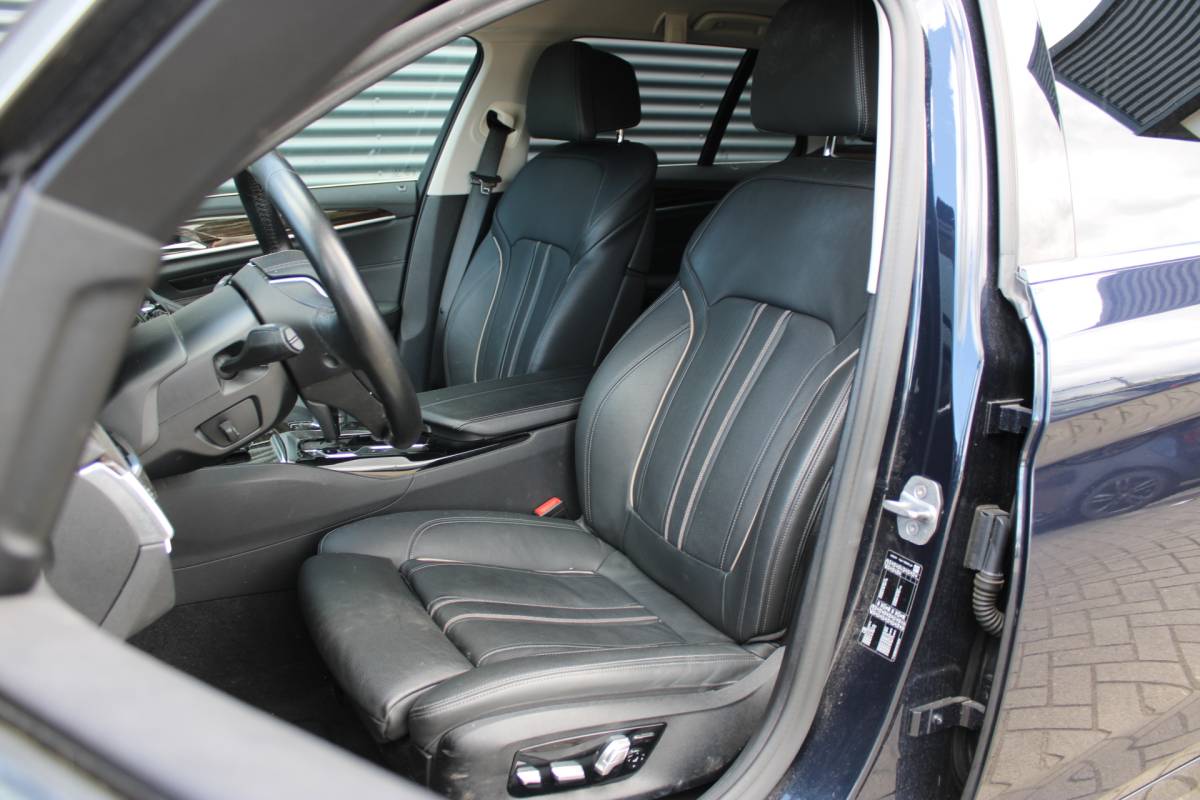 BMW 5 Serie BMW 5-serie Touring 520i Luxuryline Full-Led Comfort-Zetels Dakota-Leer 360-Camera