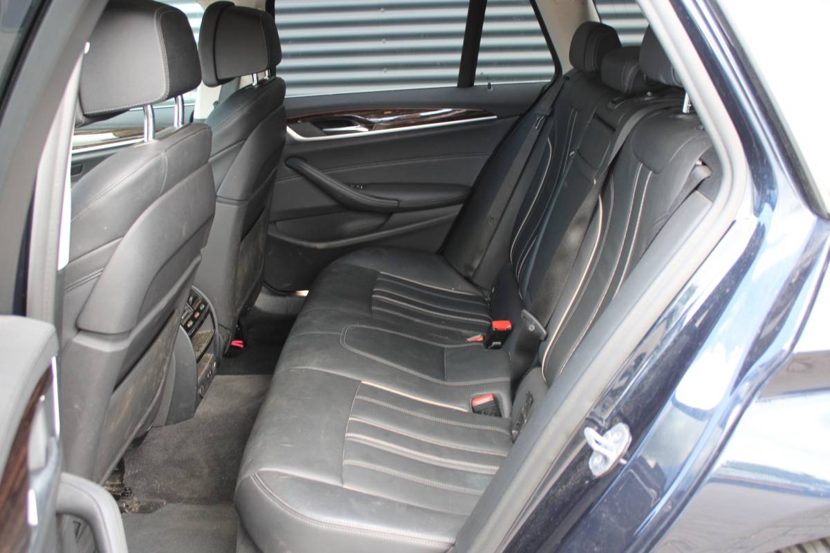 BMW 5 Serie BMW 5-serie Touring 520i Luxuryline Full-Led Comfort-Zetels Dakota-Leer 360-Camera
