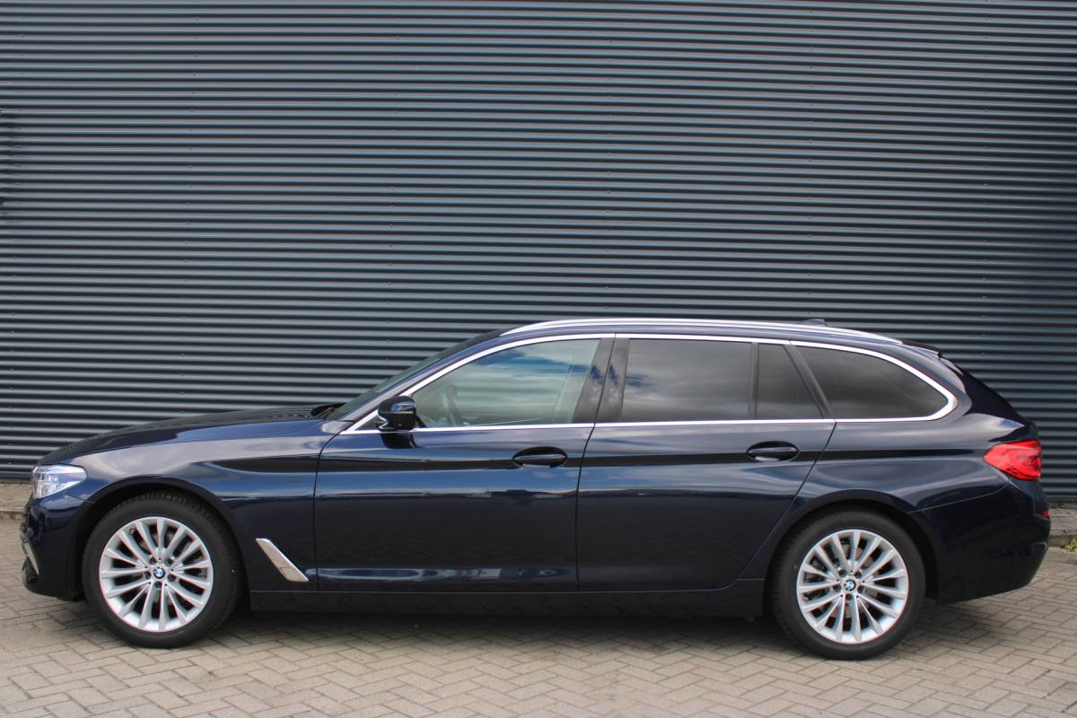 BMW 5 Serie BMW 5-serie Touring 520i Luxuryline Full-Led Comfort-Zetels Dakota-Leer 360-Camera