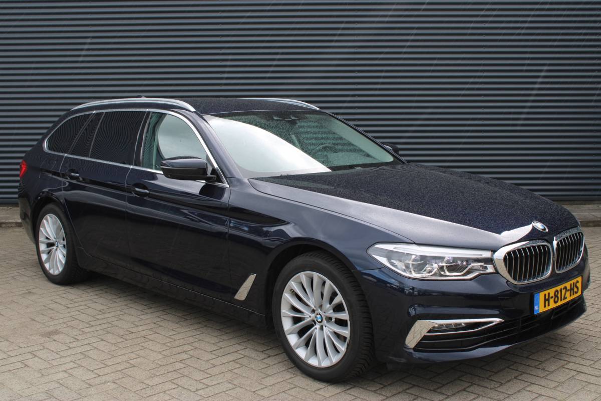 BMW 5 Serie BMW 5-serie Touring 520i Luxuryline Full-Led Comfort-Zetels Dakota-Leer 360-Camera