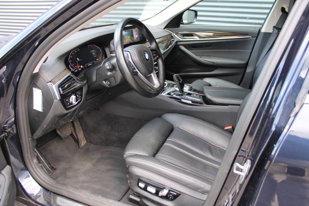 BMW 5 Serie BMW 5-serie Touring 520i Luxuryline Full-Led Comfort-Zetels Dakota-Leer 360-Camera
