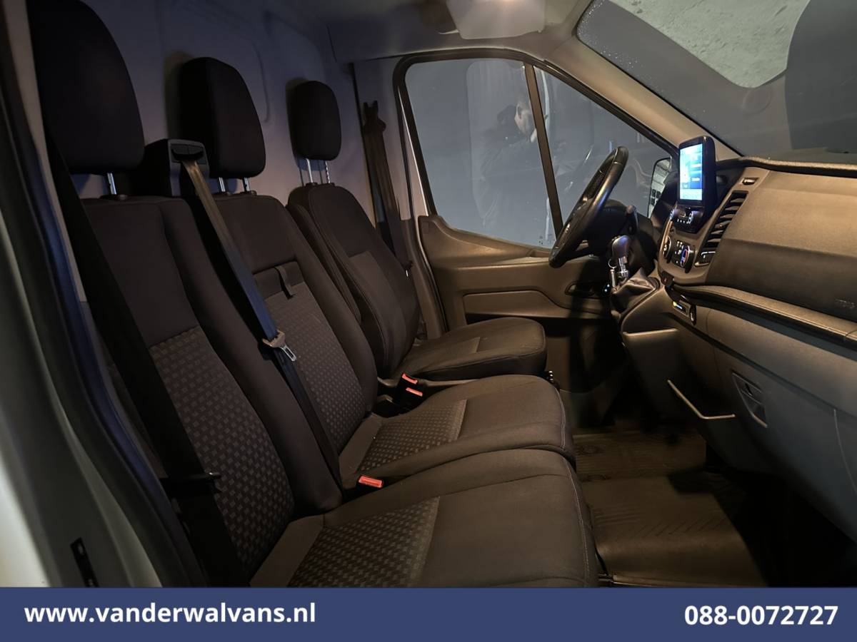 Ford Transit Ford Transit 2.0 TDCI 170pk L3H3 Euro6 Airco | Navigatie | 2500kg Trekhaak | Cruisecontrol Verwarmde voorruit, Parkeersensoren, Bijrijdersbank