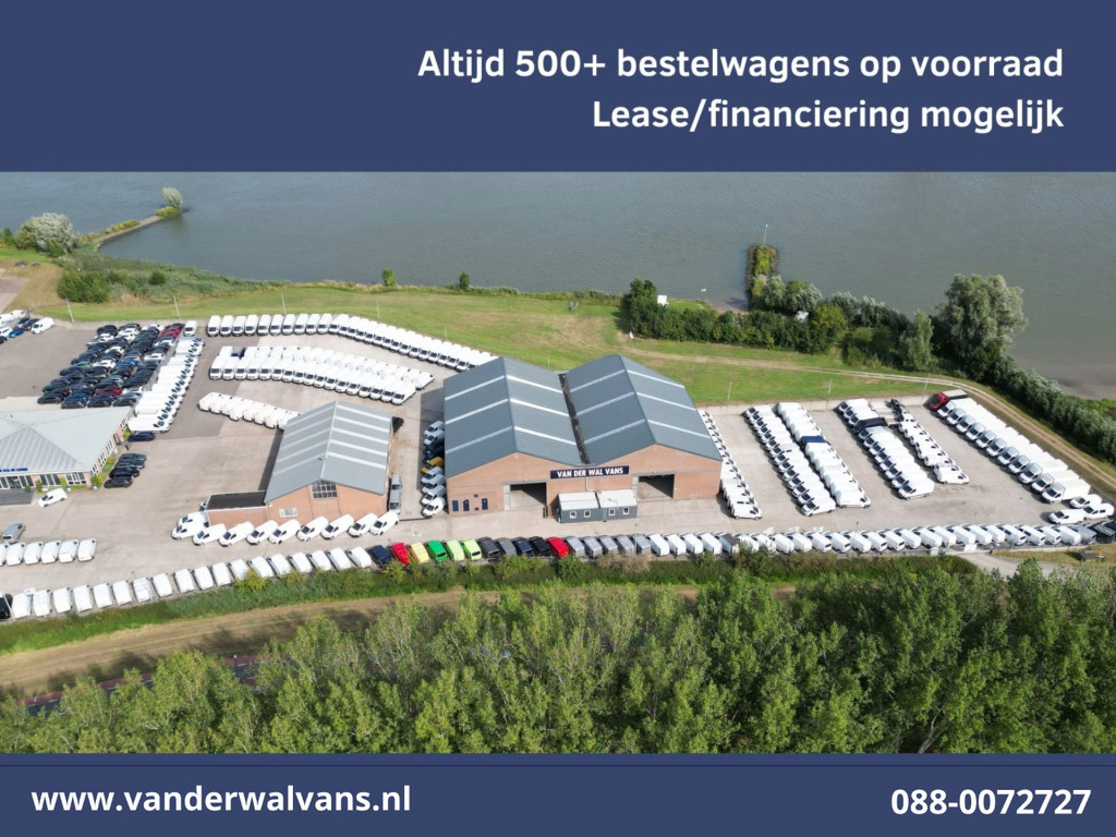 Ford Transit Ford Transit 2.0 TDCI 170pk L3H3 Euro6 Airco | Navigatie | 2500kg Trekhaak | Cruisecontrol Verwarmde voorruit, Parkeersensoren, Bijrijdersbank