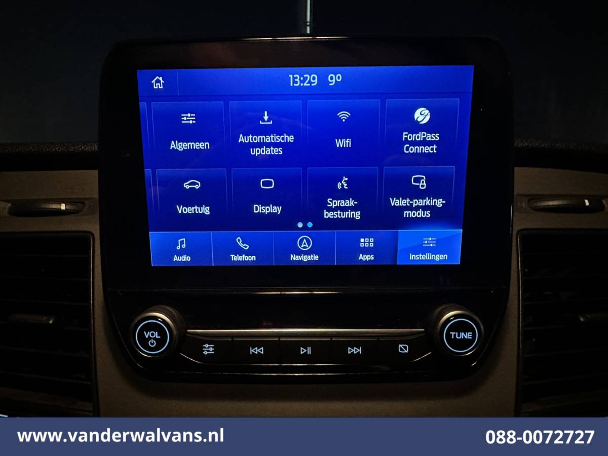 Ford Transit Ford Transit 2.0 TDCI 170pk L3H3 Euro6 Airco | Navigatie | 2500kg Trekhaak | Cruisecontrol Verwarmde voorruit, Parkeersensoren, Bijrijdersbank