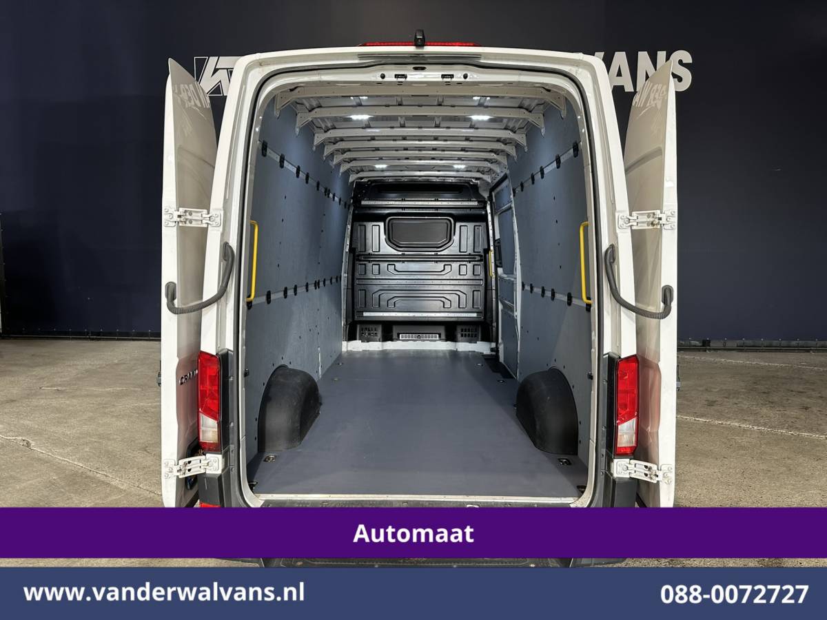 Volkswagen Crafter Volkswagen Crafter 2.0 TDI 141pk Automaat L4H3 L3H2 Euro6 Airco | Camera  | Apple Carplay | Cruisecontrol Android Auto, Stoelverwarming, Bijrijdersbank, 3000kg trekvermogen