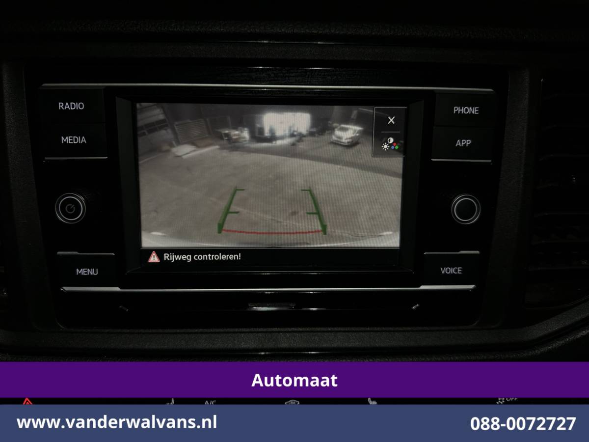 Volkswagen Crafter Volkswagen Crafter 2.0 TDI 141pk Automaat L4H3 L3H2 Euro6 Airco | Camera  | Apple Carplay | Cruisecontrol Android Auto, Stoelverwarming, Bijrijdersbank, 3000kg trekvermogen