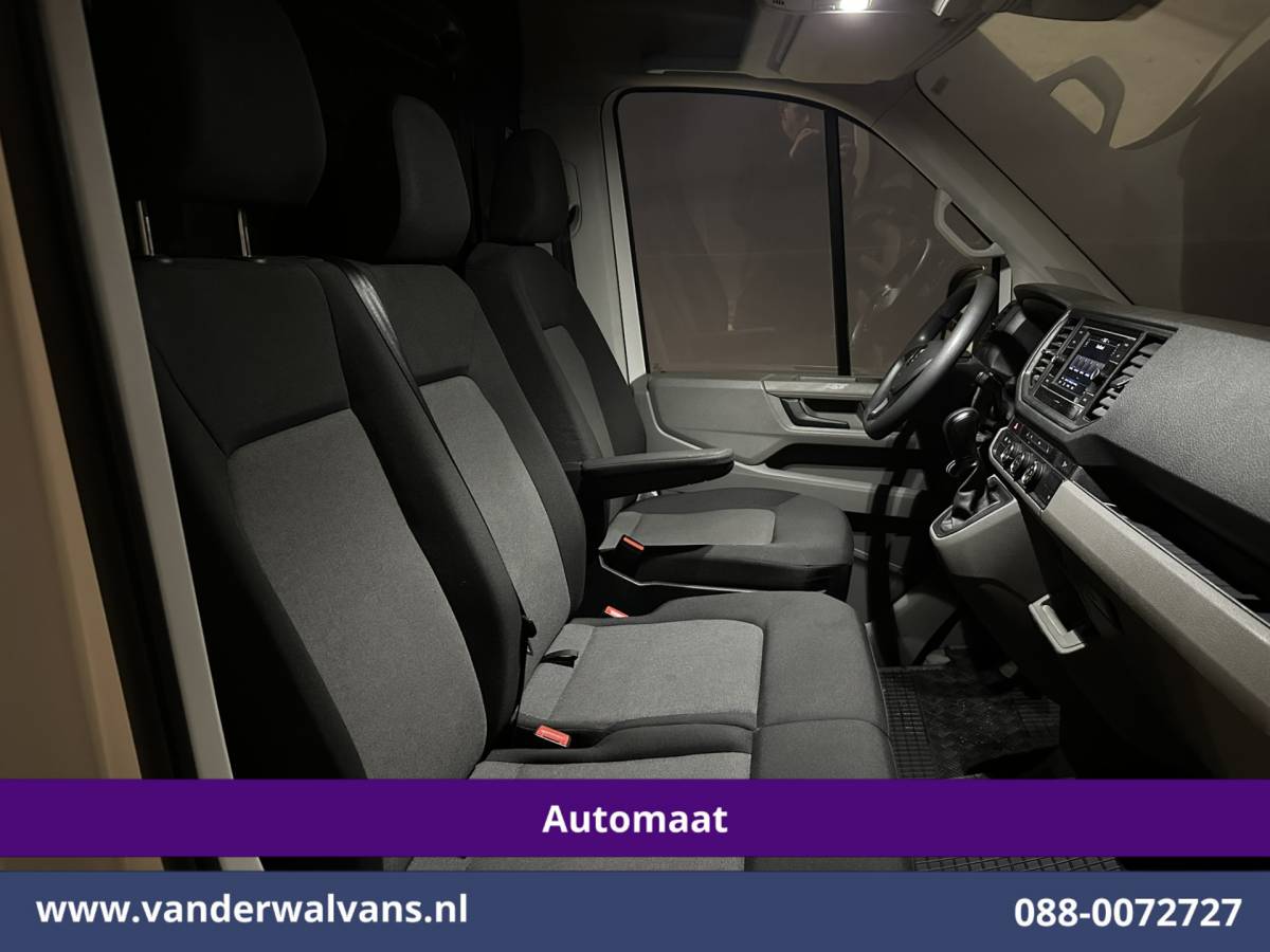 Volkswagen Crafter Volkswagen Crafter 2.0 TDI 141pk Automaat L4H3 L3H2 Euro6 Airco | Camera  | Apple Carplay | Cruisecontrol Android Auto, Stoelverwarming, Bijrijdersbank, 3000kg trekvermogen