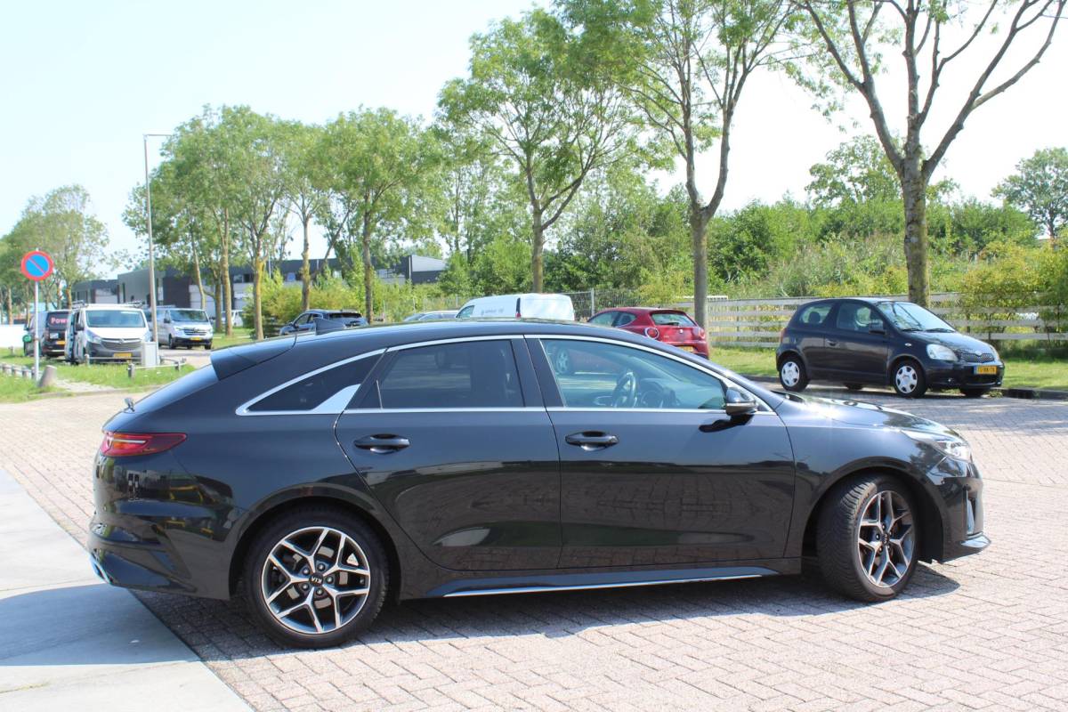 Kia ProCeed Kia ProCeed 1.4 T-GDI GT-Line AUTOMAAT RIJKLAAR PRIJS CARPLAY MULTIMEDIA CAMERA