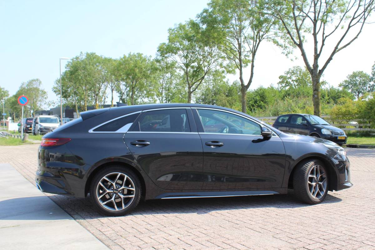 Kia ProCeed Kia ProCeed 1.4 T-GDI GT-Line AUTOMAAT RIJKLAAR PRIJS CARPLAY MULTIMEDIA CAMERA